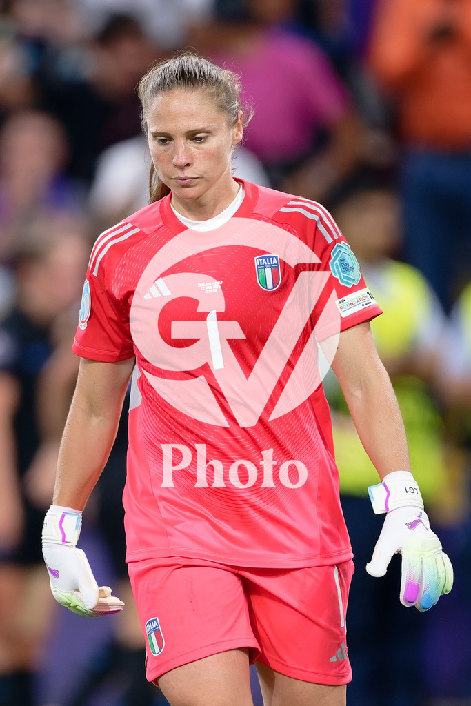 England v Italy - UEFA Women's EURO 2025 Semi-Final | GENEVA, SWITZERLAND - JULY 22:  Laura Giuliani of Italy looks on  during the UEFA Women's EURO 2025 Semi-Final match between England and Italy at Stade de Geneve on July 22, 2025 in Geneva, Switzerland. (Photo by Giuseppe Velletri/Sports Press Photo/Getty Images)