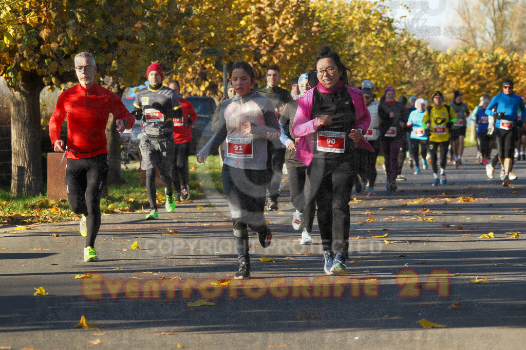 241201_1145_EV4_1650 | Sportfotografie im Rhein-Sieg Kreis, Köln, Bonn, NRW, Rheinland Pfalz, Hessen, etc. Unser Tätigkeitsfeld umfasst den Laufsport vom Volkslauf über den Marathon, Duathlon, Triathon bis zum Ultralauf wie Kölnpfad Ultra oder Schindertrail.