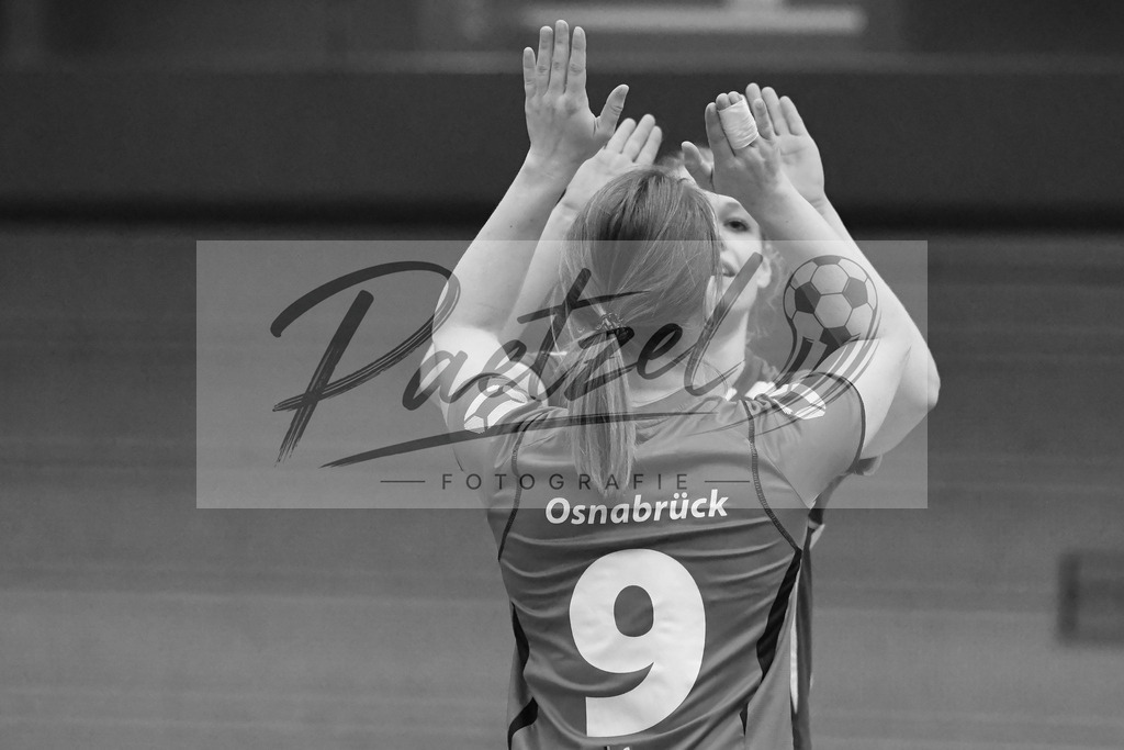 20200208_VCOASC_0059 | Volleyball, Frauen:   waehrend des Spiels der Regionalliga NordWest zwischen VC Osnabrueck und ASC 46 Goettingen in der Schlosswall-Halle am 08.02.2020 in Osnabrueck, Deutschland. - Realisiert mit Pictrs.com