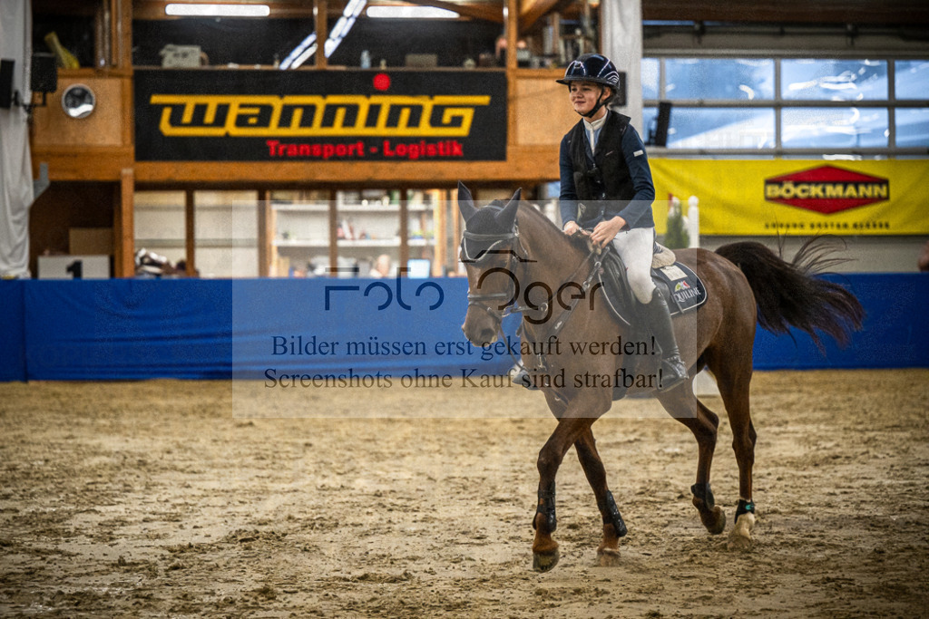 DOS_0645 | Entdecke hochwertige Reitturnierfotos von Foto Oger. Professionell, emotional und authentisch – jetzt Lieblingsmomente im Shop bestellen.Deutschlandweite Turnierfotografie. - Realisiert mit Pictrs.com
