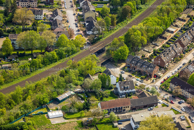 Oberhausen240401025 | Luftbild, Erneuerung der Eisenbahnbrücke Kewerstraße und alte Brücke, Wohngebiet Alstaden, Oberhausen, Ruhrgebiet, Nordrhein-Westfalen, Deutschland