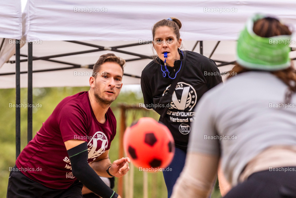 2025-200084861-Strandvölkerball-WM |  24.08.2025; Berlin Foto: Gerold Rebsch - www.beachpics.de