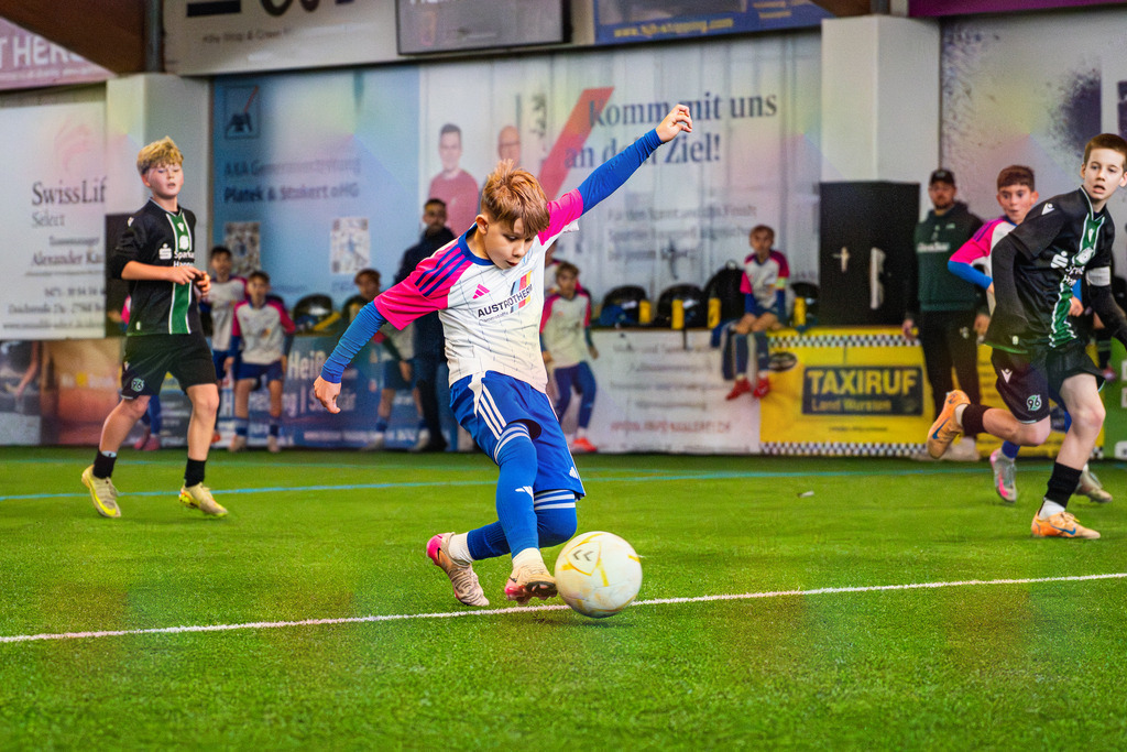 _BLR9212 | Professionelle Fußball- und Sportfotografie. Spielbilder online ansehen und kaufen – Einzelbilder oder komplette Galerien in hoher Qualität. - Realisiert mit Pictrs.com