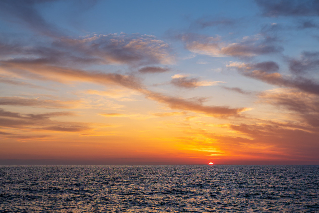 Sonnenuntergang am Strand von Kloster auf der Insel Hiddensee | Sonnenuntergang am Strand von Kloster auf der Insel Hiddensee.