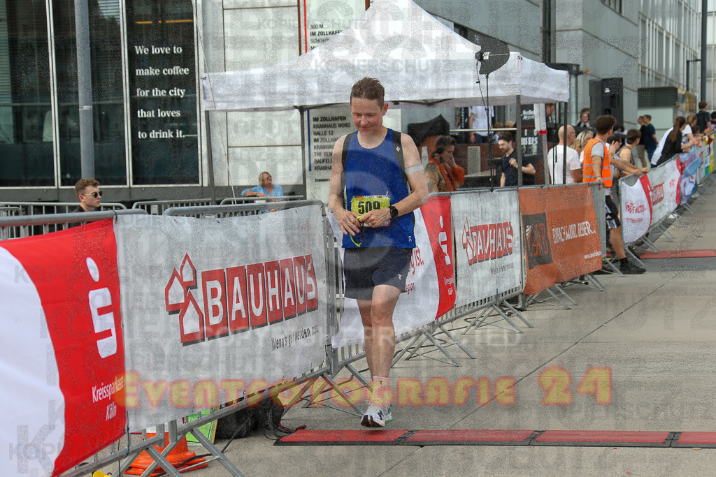250920_1520_EX1_8909 | Sportfotografie im Rhein-Sieg Kreis, Köln, Bonn, NRW, Rheinland Pfalz, Hessen, etc. Unser Tätigkeitsfeld umfasst den Laufsport vom Volkslauf über den Marathon, Duathlon, Triathon bis zum Ultralauf wie Kölnpfad Ultra oder Schindertrail.