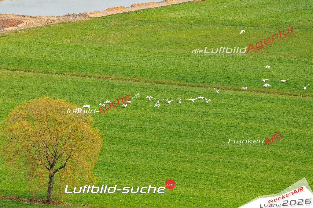 Die Luftaufnahme Main - Kulmbach wurde vom UL-Flugzeug (keine Drohne) aus fotografiert.Hohe Druck- Auflösung-die Geschenkidee!