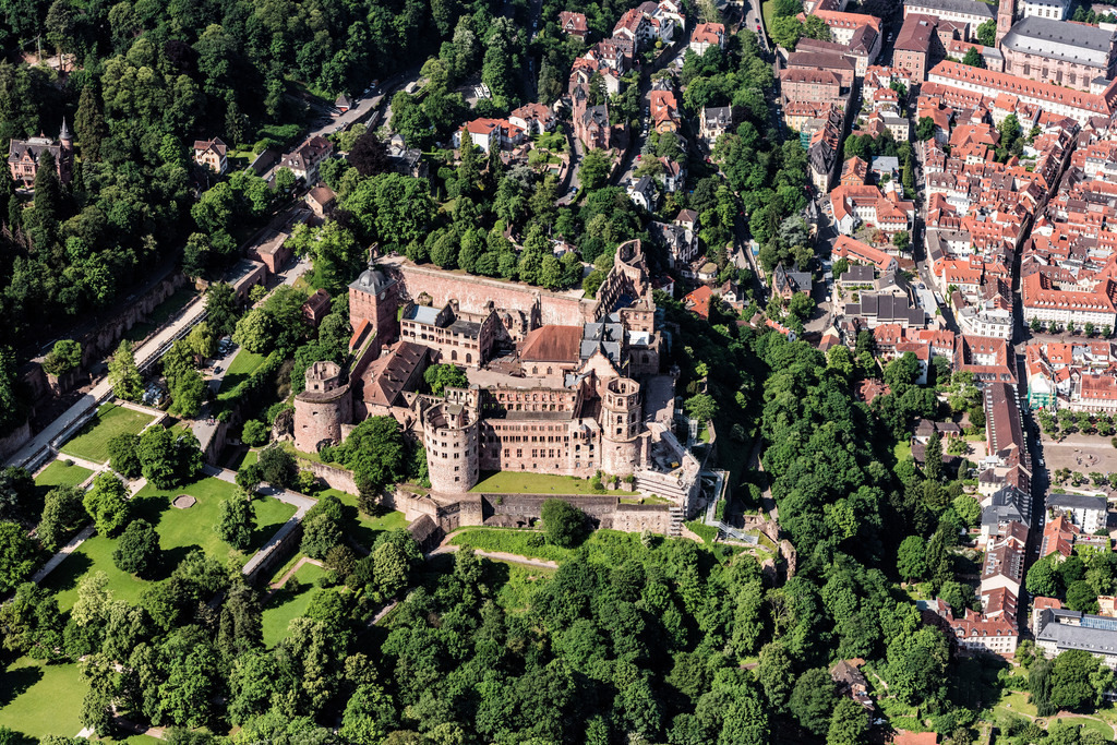 dr__0018031.jpg | HEIDELBERG 01.06.2017 Burganlage des Schloß Heidelberg in Heidelberg im Bundesland Baden-Württemberg, Deutschland. // Castle of Schloss Heidelberg in Heidelberg in the state Baden-Wuerttemberg, Germany. Foto: Daniel Reiter