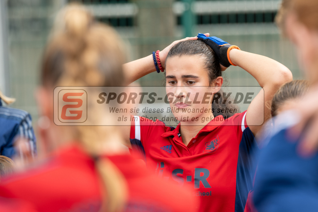 SFE_20231022_0140 | Deutsche Meisterschaft Weibliche U16 Finale Uhlenhorst Mülheim - Düsseldorfer HC am 22.10.2023 in Köln (Düsseldorfer Hockeyclub 1905 e.V.), Photo: Stephan Fehrmann 2023 (Sports-Gallery)
