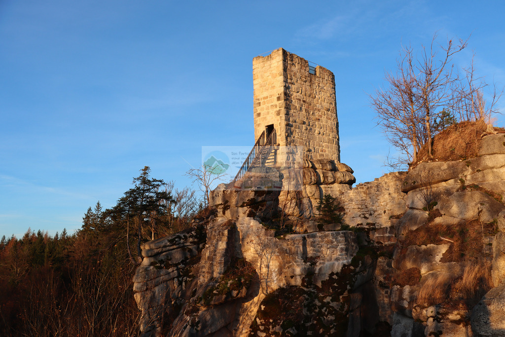 Sonnenaufgang Burgruine Weißenstein | Impressionen rund um Hochfranken - Frankenwald - Fichtelgebirge - Realisiert mit Pictrs.com