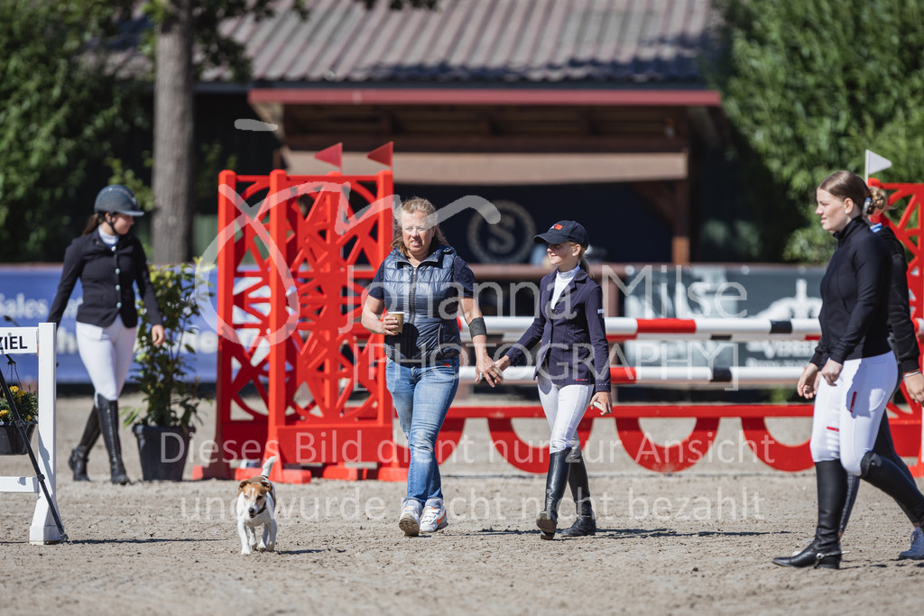 230610_Mühlen_A-Spr1-600 | Deine schönsten Turniermomente als professionelle Fotos! Entdecke hochwertige Pferdesport-Fotografie im Online-Shop. Jetzt Fotos finden & bestellen!