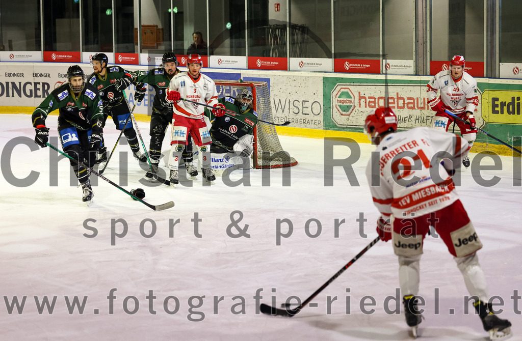 2022-11-13_067_TSV_Erding_gegen_TEV_Miesbach | Erding, Deutschland, 13.11.2022:
Eishockey, Bayernliga 2022 / 2023, 13. Spieltag, TSV Erding gegen TEV Miesbach, Endergebnis: 

Foto: Christian Riedel / fotografie-riedel.net