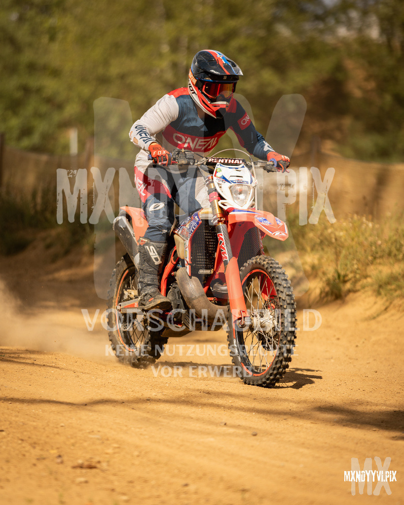 866A2547 | mxndyyvipix