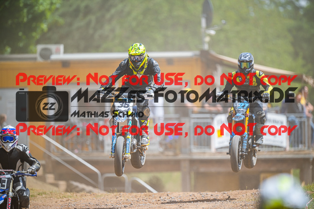 MaZZes_FotoMatrix_220529_8109 | Fotograf Mathias Schmid
Sportfotograf,
Eventfotograf,
Hochzeitsfotograf,
Portraitfotograf