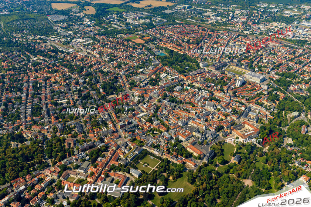 Luftbild Weimar - Die Luftaufnahme wurde 2025 vom UL-Flugzeug heraus erstellt ( keine Drohne ) - Hochauflösende Luftaufnahme - für professionelle Ausdrucke geeignet. Die Geschenkidee !Hier alle&nbsp;Infos zur Lizenzierung der LuftaufnahmeWir fliegen auch dieses Jahr wieder in Ihre Region um Luftbilder zu erstellen.- Luftbild anfragen