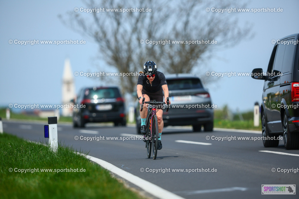 865_TRA57027 | Neusiedlersee Radmarathon 2026@sportshot_your_pictrs #yourpictures#roadtowm2029 #nrm #neusiedlerseeradmarathon #neusiedlersee #neusiedlerseetourismus #burgenland #mörbisch #nrm26 #burgenlandtourismus #voglundco #poweredbyburgenlandtourismus #radsport #rad #marathon #ucigranfondo #visitburgenland #ucigranfondoworldseries