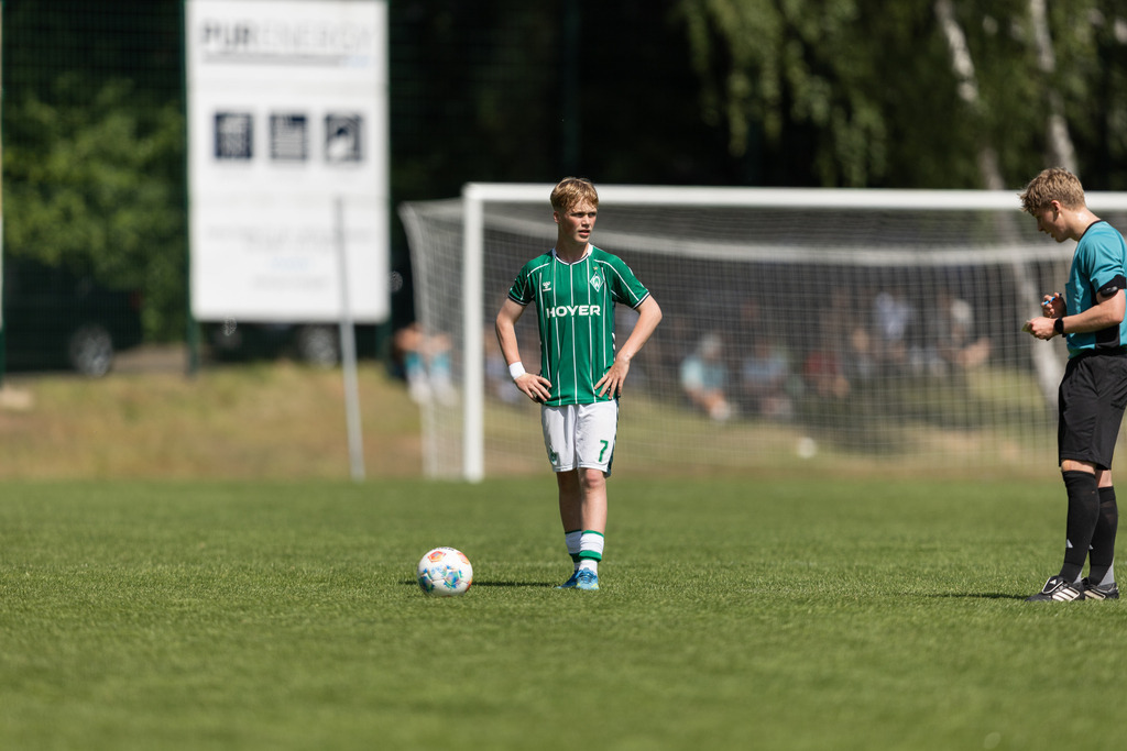 Fußball I Männer I 40. Pfingscup Hollage I 13166 | realhellocedii - Realisiert mit Pictrs.com