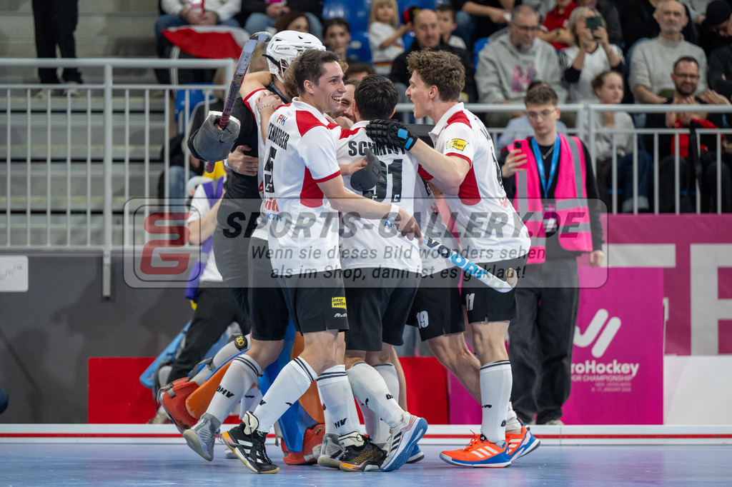 Halle EM Finale _ Siegerehrung 11.1.26 SG kl-1481 | Hockey,Sport,Fieldhockey,1.Bundesliga,2.Bundesliga,Sportfotografie,Shop,Sportphotography,Feldhockey,Hockeyliga