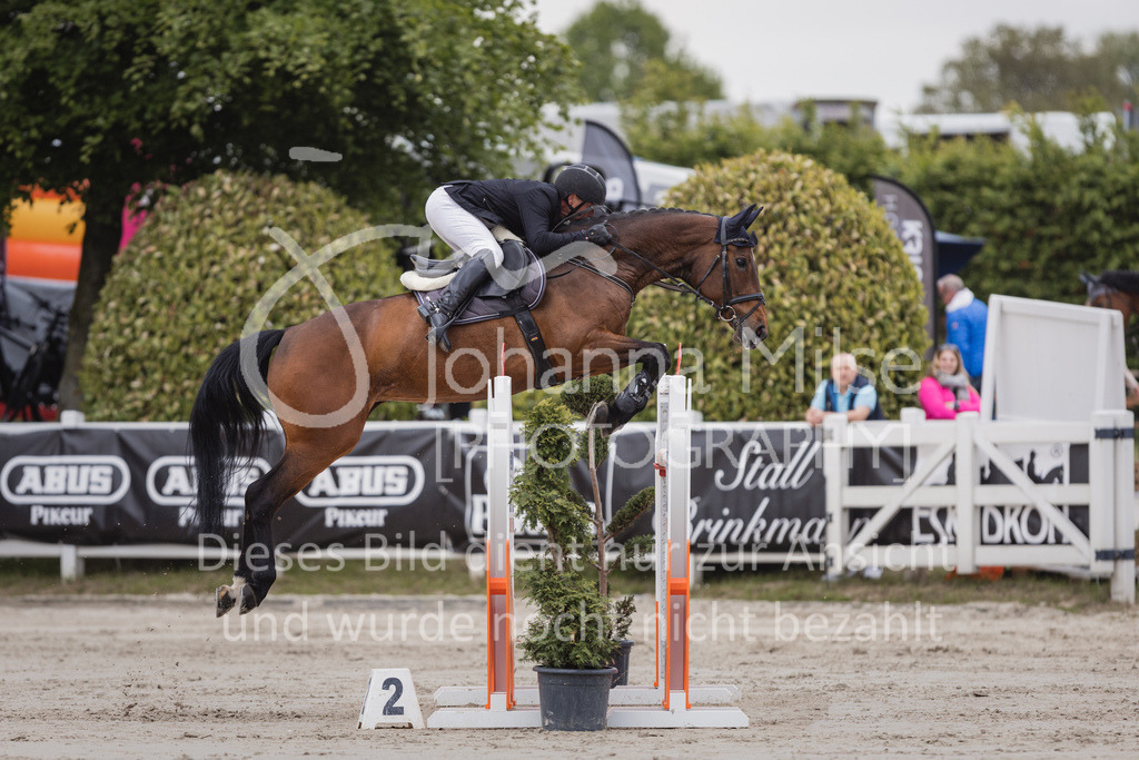 230520_MayDays_Zeit-S-212 | Deine schönsten Turniermomente als professionelle Fotos! Entdecke hochwertige Pferdesport-Fotografie im Online-Shop. Jetzt Fotos finden & bestellen!