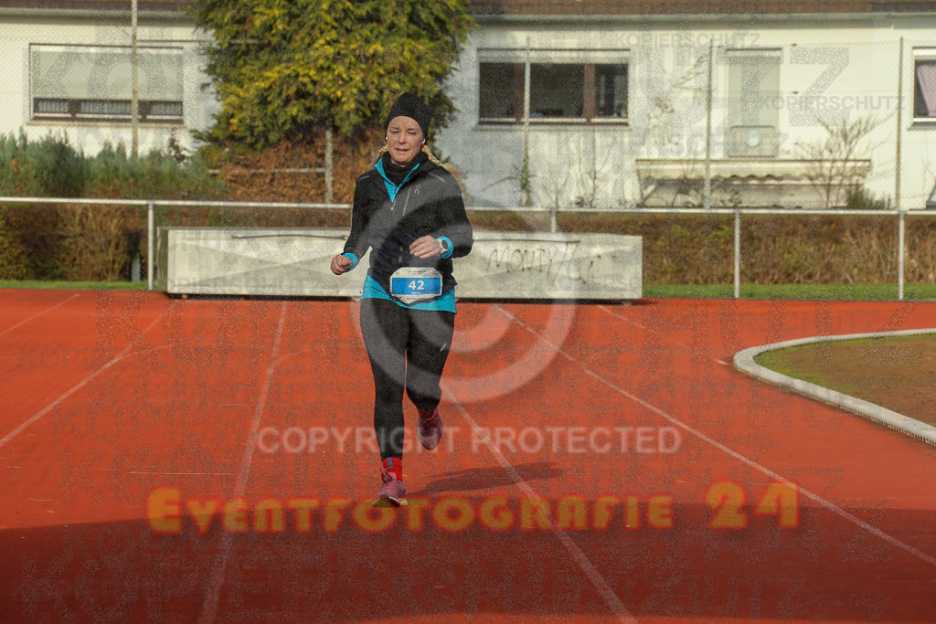 230129_1140_EX1_5265 | Sportfotografie im Rhein-Sieg Kreis, Köln, Bonn, NRW, Rheinland Pfalz, Hessen, etc. Unser Tätigkeitsfeld umfasst den Laufsport vom Volkslauf über den Marathon, Duathlon, Triathon bis zum Ultralauf wie Kölnpfad Ultra oder Schindertrail.