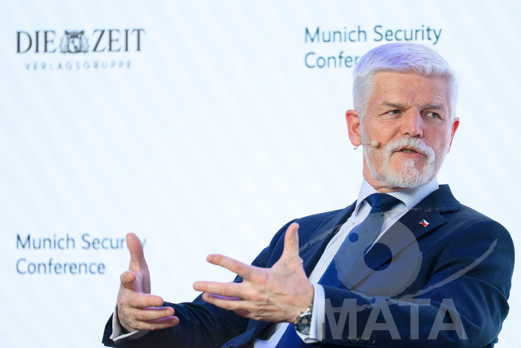 _DWA7138 | MATA IndoCon - Realisiert mit Pictrs.com