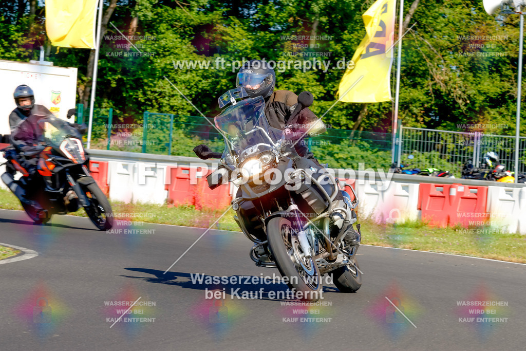 _MOT8919 | Hier findet Ihr Bilder von Touristenfahrten auf der Nürburgring Nordschleife oder von anderen Veranstaltungen die ich besucht habe. Viel Spass beim Durch Schauen 