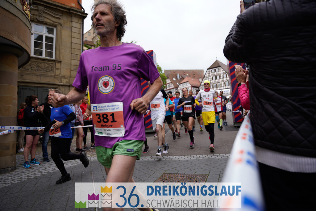 VR Bank Hauptlauf 10km | 3königslauf 2022 VR Bank Hauptlauf - Realisiert mit Pictrs.com