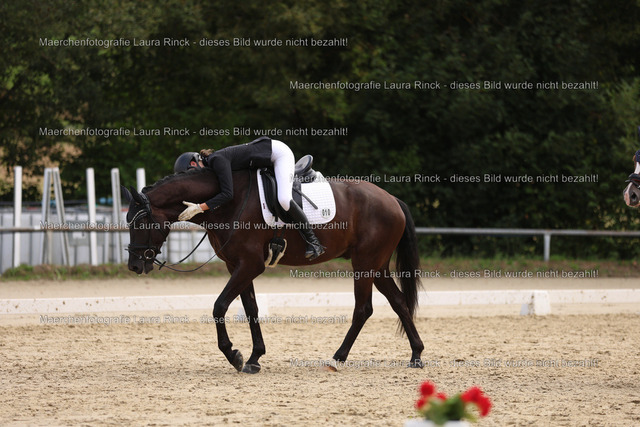 HG9A1278 | laurarinckfotografie - Realisiert mit Pictrs.com
