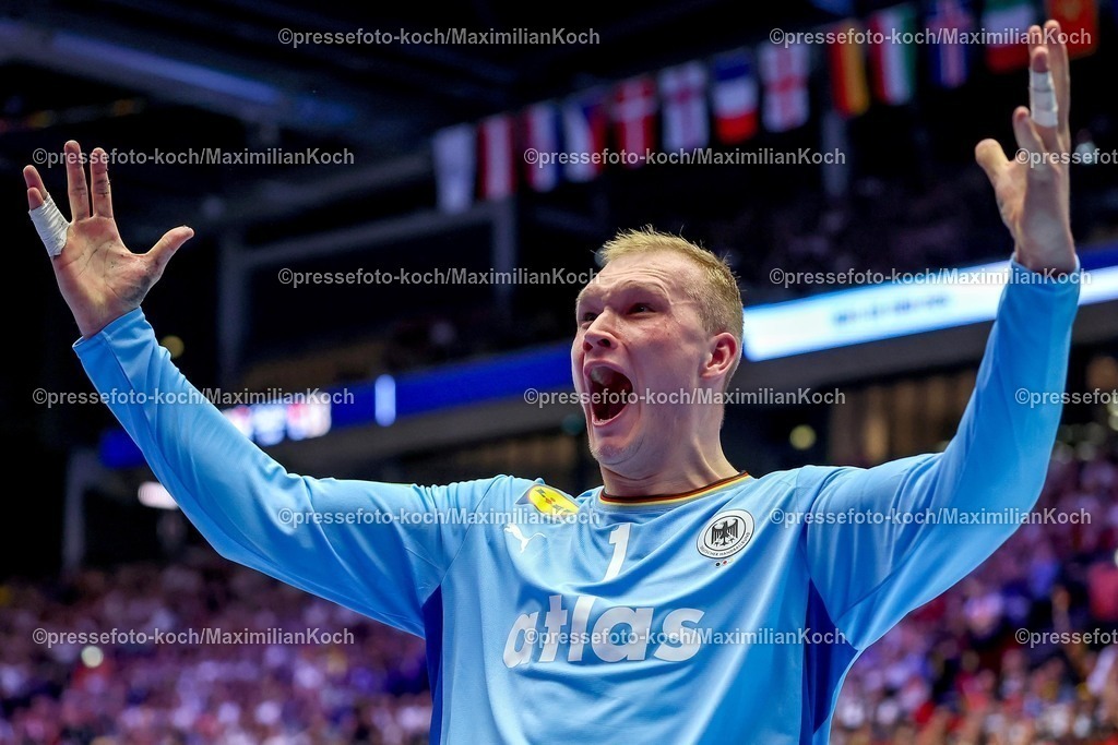 EHF17012602035 | 17.01.2026, Handball, Men's EHF EURO 2026, Deutschland - Serbien, Jyske Bank Boxen in Herning, Dänemark, Preliminary Round:  Philipp Ahouansou (Germany #21) jubelnd
