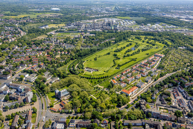 Gelsenkirchen230510812 | Luftbild, Golfplatz Golfclub Schloß Horst, im Hintergrund BP Ruhr Öl Gelsenkirchen, Horst, Gelsenkirchen, Ruhrgebiet, Nordrhein-Westfalen, Deutschland