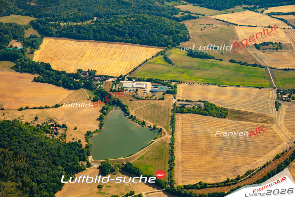 Die Luftaufnahme Speicher - Römhild wurde 2022 vom Flugzeug aus (keine Drohne) erstellt. Hohe Auflösung -für große Poster und Wandbilder geeignet - Garantiert!