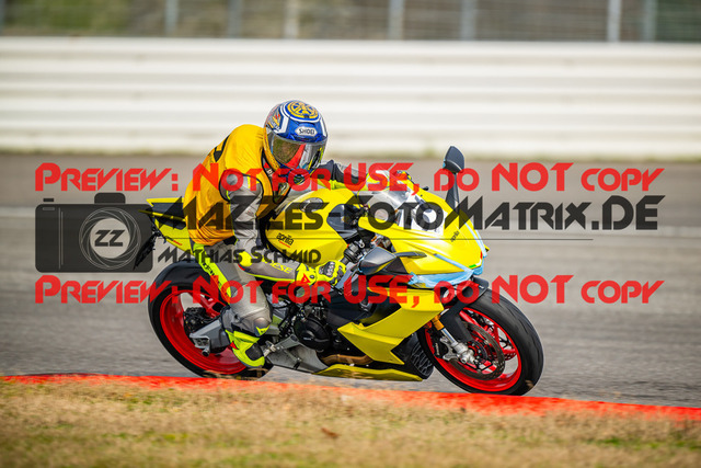 MaZZes_Fotomatrix_20240317_6021986_4481 | Fotograf Mathias Schmid
Sportfotograf,
Eventfotograf,
Hochzeitsfotograf,
Portraitfotograf