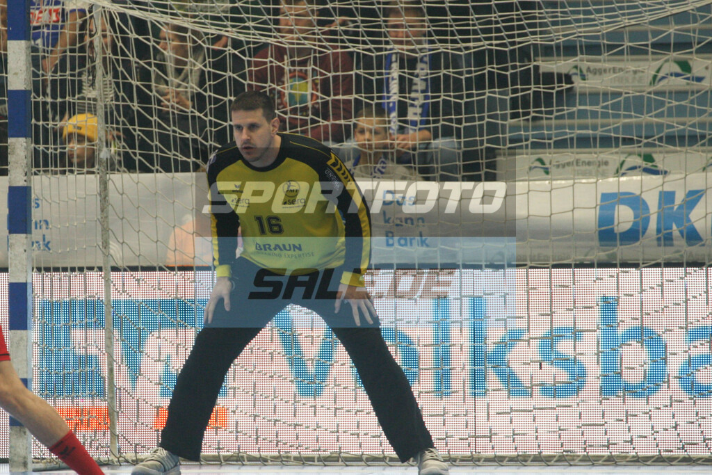 VFL Gummersbach - MT Melsungen | Nebojsa Simic - © Sportfoto-Sale (MK) - Realisiert mit Pictrs.com