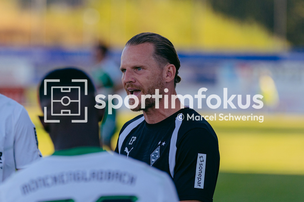 SSVg Velbert 02 – Borussia Mönchengladbach | Eugen Polanski in der Halbzeit. Testspiel zwischen der SSVg Velbert 02 und Borussia Mönchengladbach in Velbert, 12.08.2026. Endstand: 0:8. sportimfokus / Marcel Schwering - Realisiert mit Pictrs.com