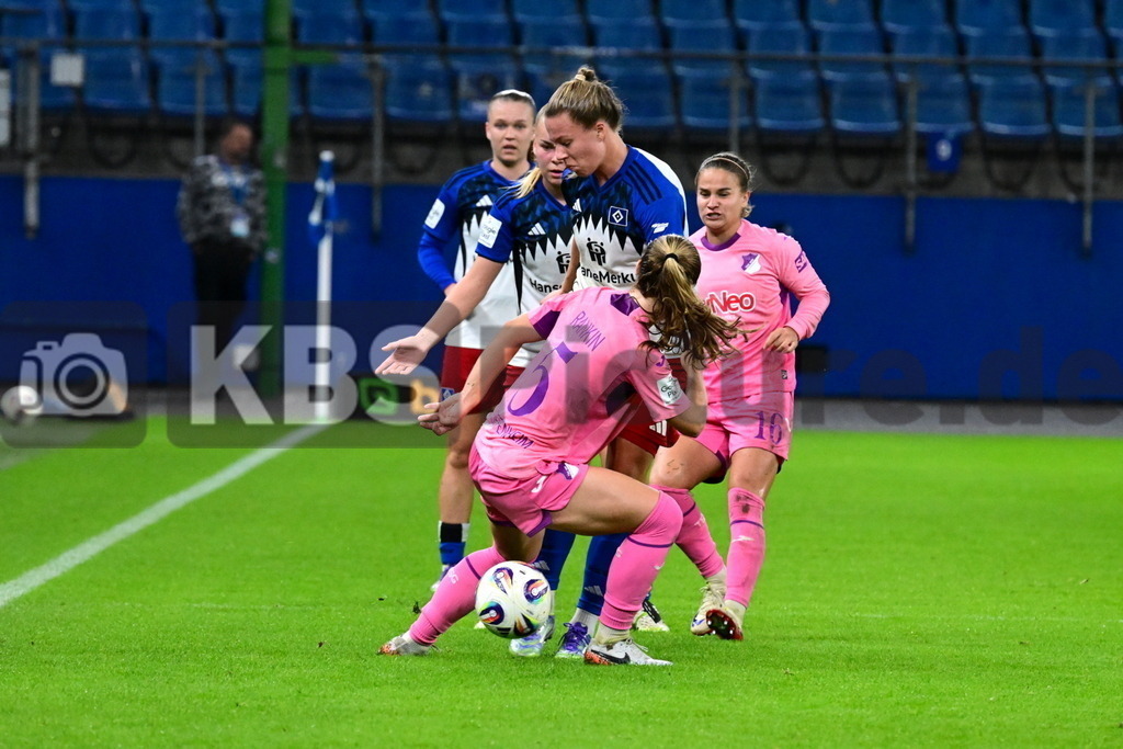 KBS Picture_HSV-Hoffenheim_Frauen_042 | v.v. Rankin Jamilla (TSG Hoffenheim Frauen) , Meyer Christin (HSV Frauen) ,Sportplatz :  Volksparkstadion, - Realisiert mit Pictrs.com