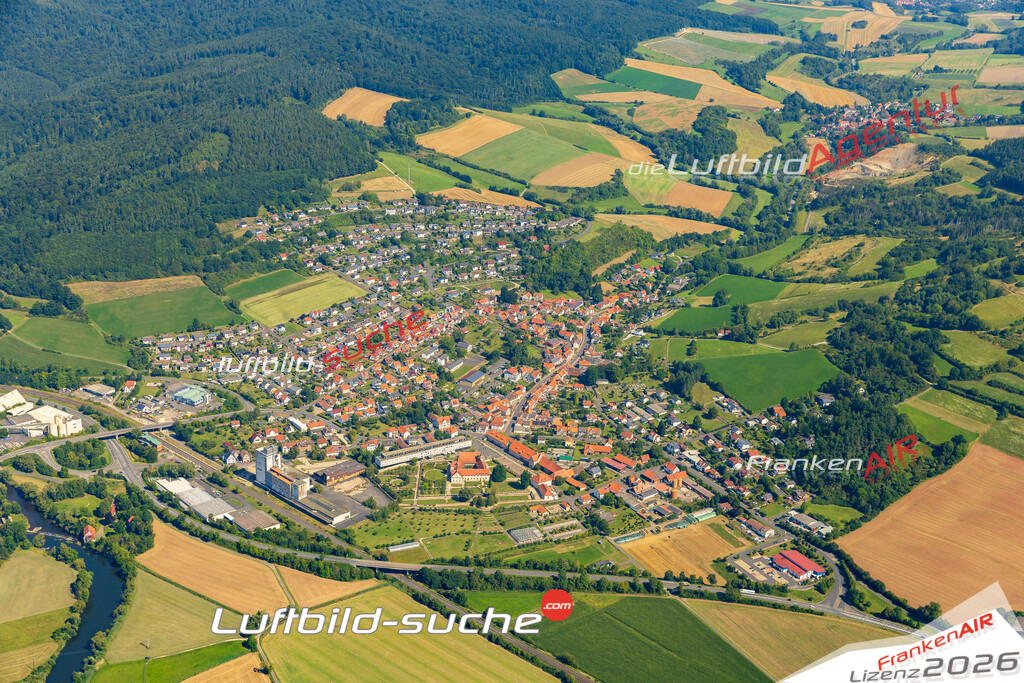 Altmorschen Morschen Bild- Das Luftbild wurde 2025 vom UL-Flugzeug heraus erstellt ( keine Drohne bzw. Drohnenaufnahme ) - Hochauflösende Luftaufnahme -Nicht vergleichbar mit Google Maps oder Satelittenbilder- Die Geschenkidee !Mit Lizenz und Bildrechte bestellbar - CC
