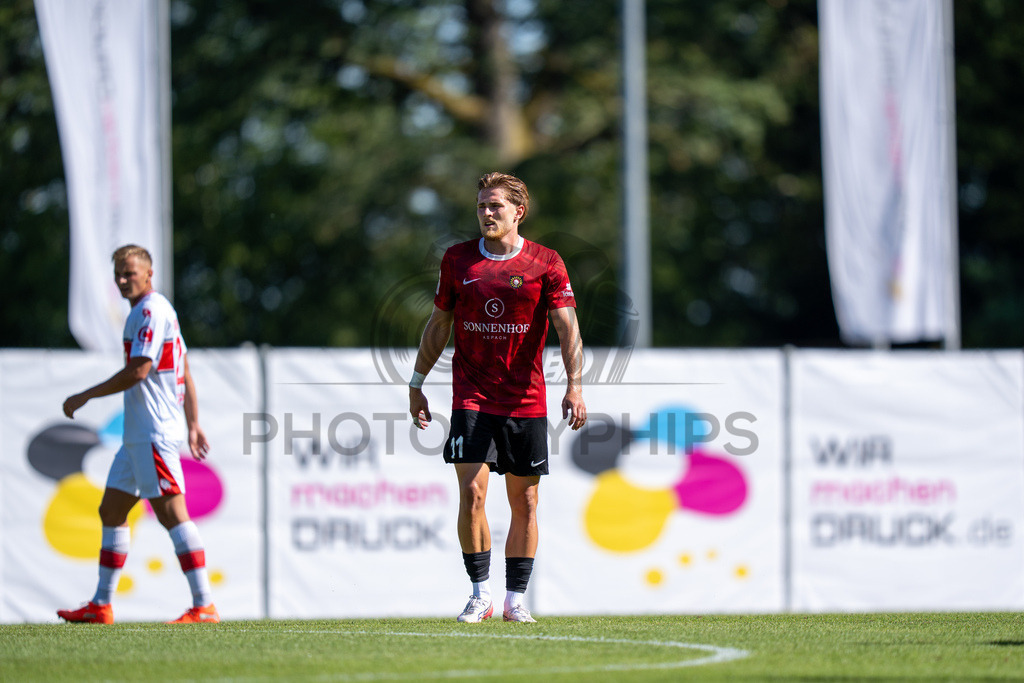 SG Sonnenhof Großaspach vs. Fortuna Köln, Fussball, 3. Liga, 1. Spieltag, 08.08.2026 | Tim Rossmann (SG Sonnenhof Großaspach, #11),SG Sonnenhof Großaspach vs. Fortuna Köln, Fussball, 3. Liga, 1. Spieltag, 08.08.2026,DFB regulations prohibit any use of photographs as image sequences and/or quasi-video
