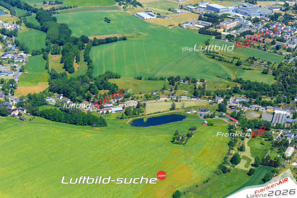 Die Luftaufnahme der Stadt Pausa wurde vom UL-Flugzeug heraus erstellt ( keine Drohne )- hohe Auflösung für beste Qualität
