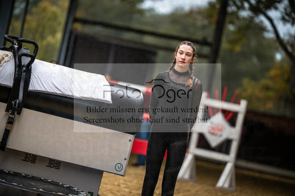 DOS_0584 | Entdecke hochwertige Reitturnierfotos von Foto Oger. Professionell, emotional und authentisch – jetzt Lieblingsmomente im Shop bestellen.Deutschlandweite Turnierfotografie. - Realisiert mit Pictrs.com