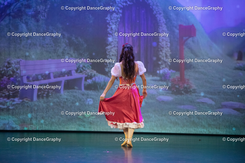 GPHY2137 | DanceGraphy - Realisiert mit Pictrs.com