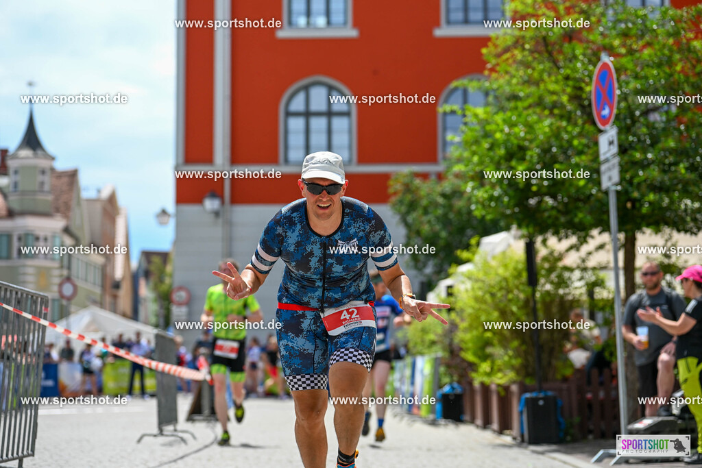 SZI_6660 | Stadttriathlon Erding 2025. #yourpictrs #sportshot_your_pictrs @Sportshotphotography #stadttriathlonerding Copyright: www.sportshot.de