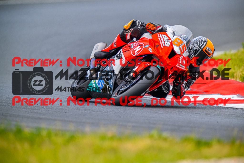 MaZZes_FotoMatrix_220521_0599 | Fotograf Mathias Schmid
Sportfotograf,
Eventfotograf,
Hochzeitsfotograf,
Portraitfotograf