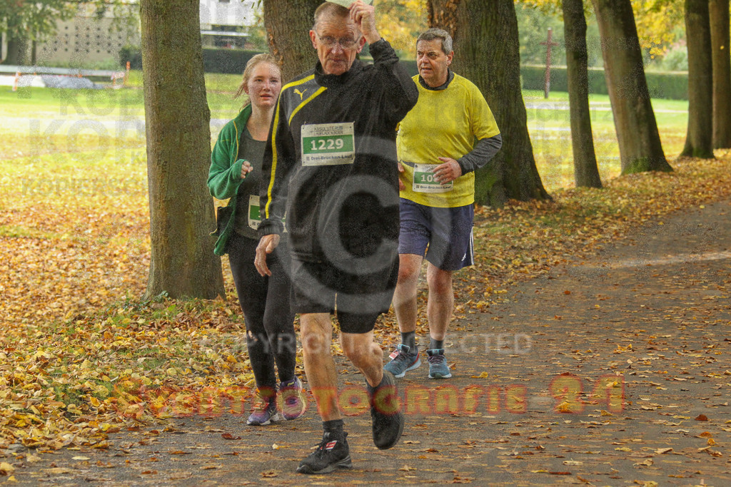 241020_1029_EV4_4945 | Sportfotografie im Rhein-Sieg Kreis, Köln, Bonn, NRW, Rheinland Pfalz, Hessen, etc. Unser Tätigkeitsfeld umfasst den Laufsport vom Volkslauf über den Marathon, Duathlon, Triathon bis zum Ultralauf wie Kölnpfad Ultra oder Schindertrail.