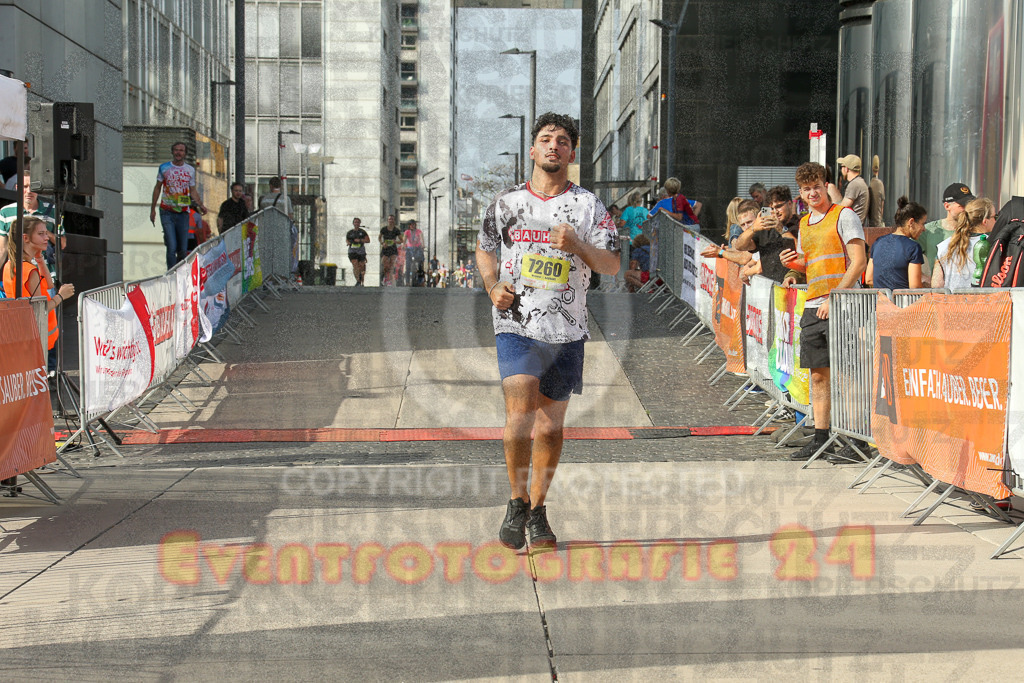 250920_1545_EX1_0606 | Sportfotografie im Rhein-Sieg Kreis, Köln, Bonn, NRW, Rheinland Pfalz, Hessen, etc. Unser Tätigkeitsfeld umfasst den Laufsport vom Volkslauf über den Marathon, Duathlon, Triathon bis zum Ultralauf wie Kölnpfad Ultra oder Schindertrail.