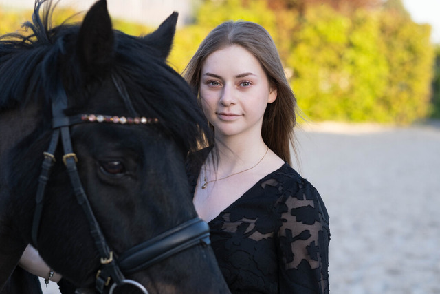Tierfotografie, Pferdefotografie | Verena Aimée Oefler Fotografin in Dormagen, Fotografin in Zons, Kitafotografie. Portraits. Eventfotografie. Hochzeitsfotografie. Pferdefotografie. Eure schönsten Momente - ganz pur und authentisch. - Realisiert mit Pictrs.com