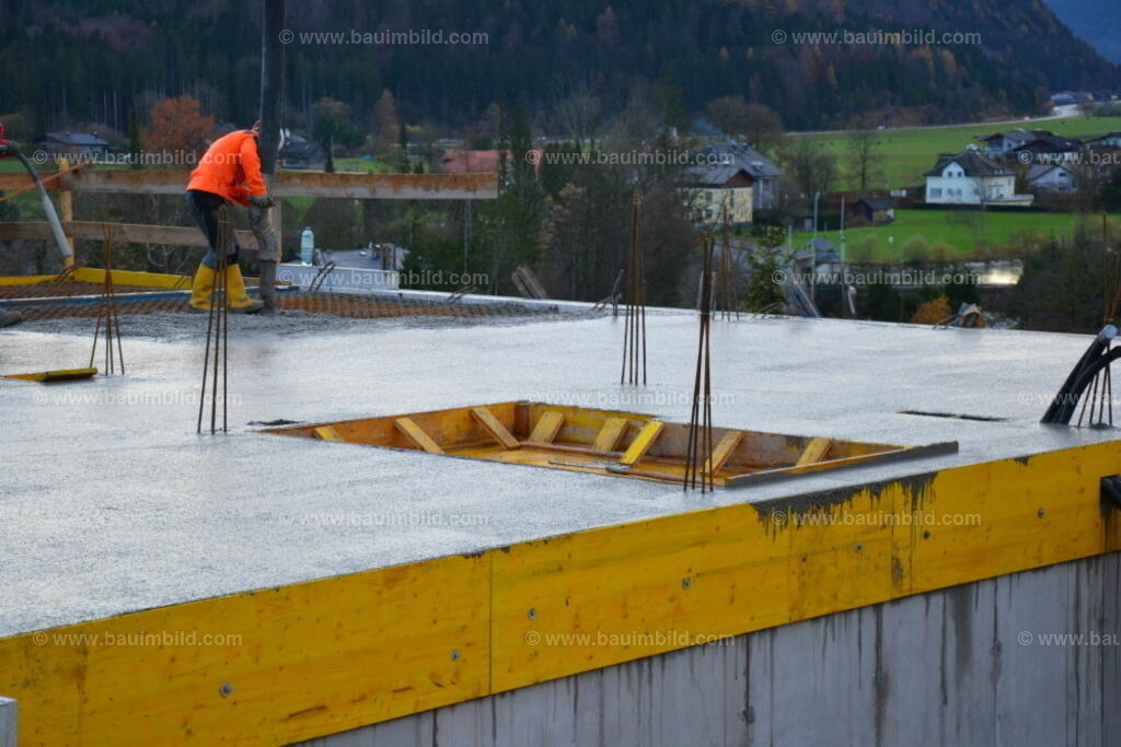 bib-lg04-betonarbeiten-decken-0680 | Nach LV-Leistungsgruppen sortierte Detailfotos über den Bau eines Hauses. Alle Hausbau-Bilder direkt vom Urheber und Autor der Website Haus-Selber-Bauen.com