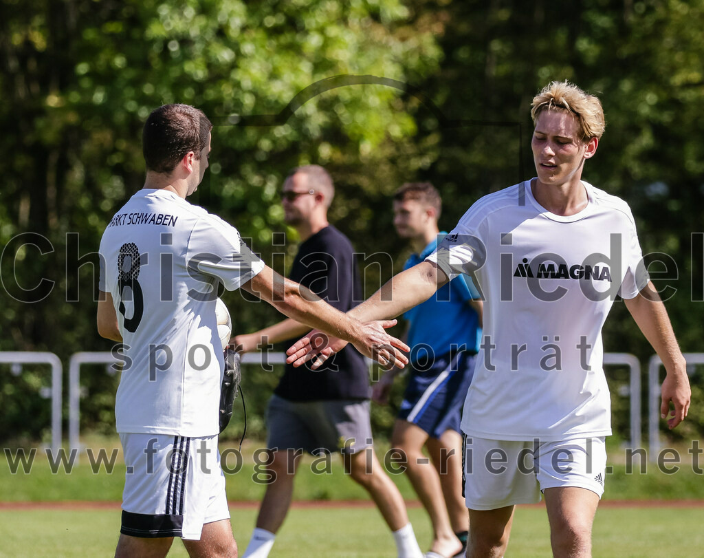 2023-09-02_094_SG_Markt_Schwaben_gegen_TSV_Hohenbrunn | Markt Schwaben, Deutschland, 02.09.2023:
Fußball, Kreisklasse 2023 / 2024, 3. Spieltag, (SG) Markt Schwaben gegen TSV Hohenbrunn, Endergebnis: 2:0

Florian Niederdorf (SG Markt Schwaben, #8), Maximilian Wagner (SG Markt Schwaben, #5)

Foto: Christian Riedel / fotografie-riedel.net