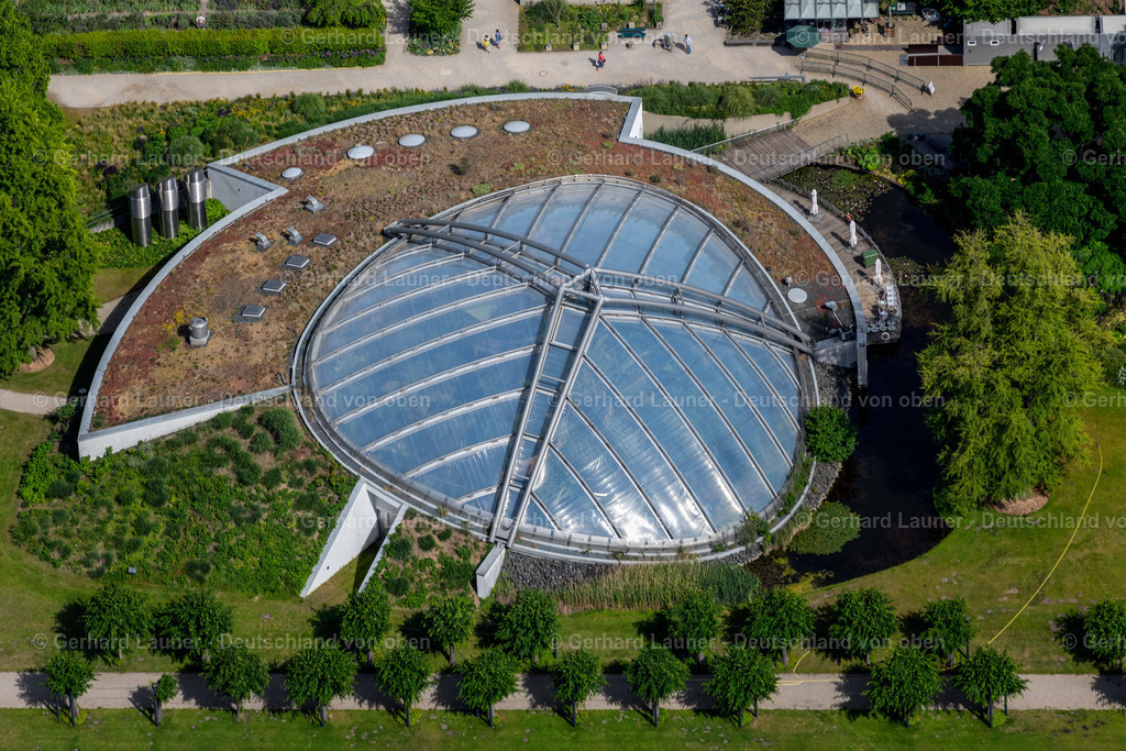 4030924 | HANNOVER 02.06.2020 Gebäudekomplex der SEA LIFE Deutschland GmbH in Hannover im Bundesland Niedersachsen, Deutschland. // Building complex of SEA LIFE Deutschland GmbH in Hannover in the state Lower Saxony, Germany. Foto: Gerhard Launer