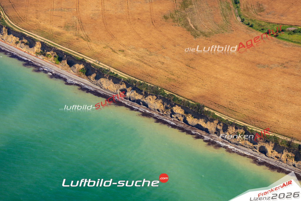 Die Luftaufnahme der Stadt Ahrenshoop wurde vom UL-Flugzeug heraus erstellt ( keine Drohne )- hohe Auflösung für beste Qualität
