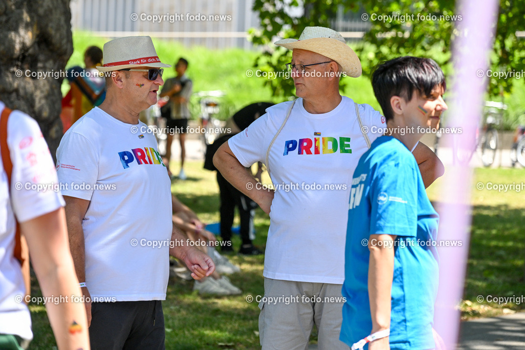 Linzpride 2025_ 21.06.2025-59 | 21.06.2025, Linz, AUT, Linzpride 2025, im Bild Teilnehmer an der Linz Pride 2025