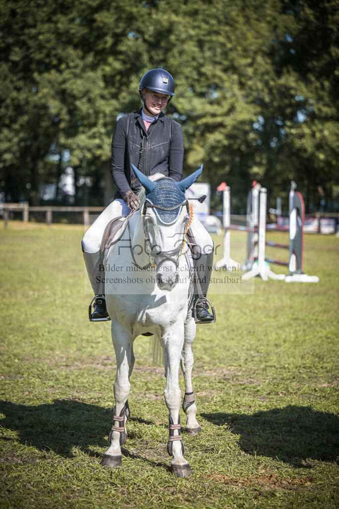DOS_0023 | Entdecke hochwertige Reitturnierfotos von Foto Oger. Professionell, emotional und authentisch – jetzt Lieblingsmomente im Shop bestellen.Deutschlandweite Turnierfotografie. - Realisiert mit Pictrs.com